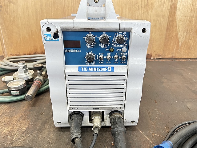 ヤナセ 811HSTR 除雪機 要整備 エンジンかかります。