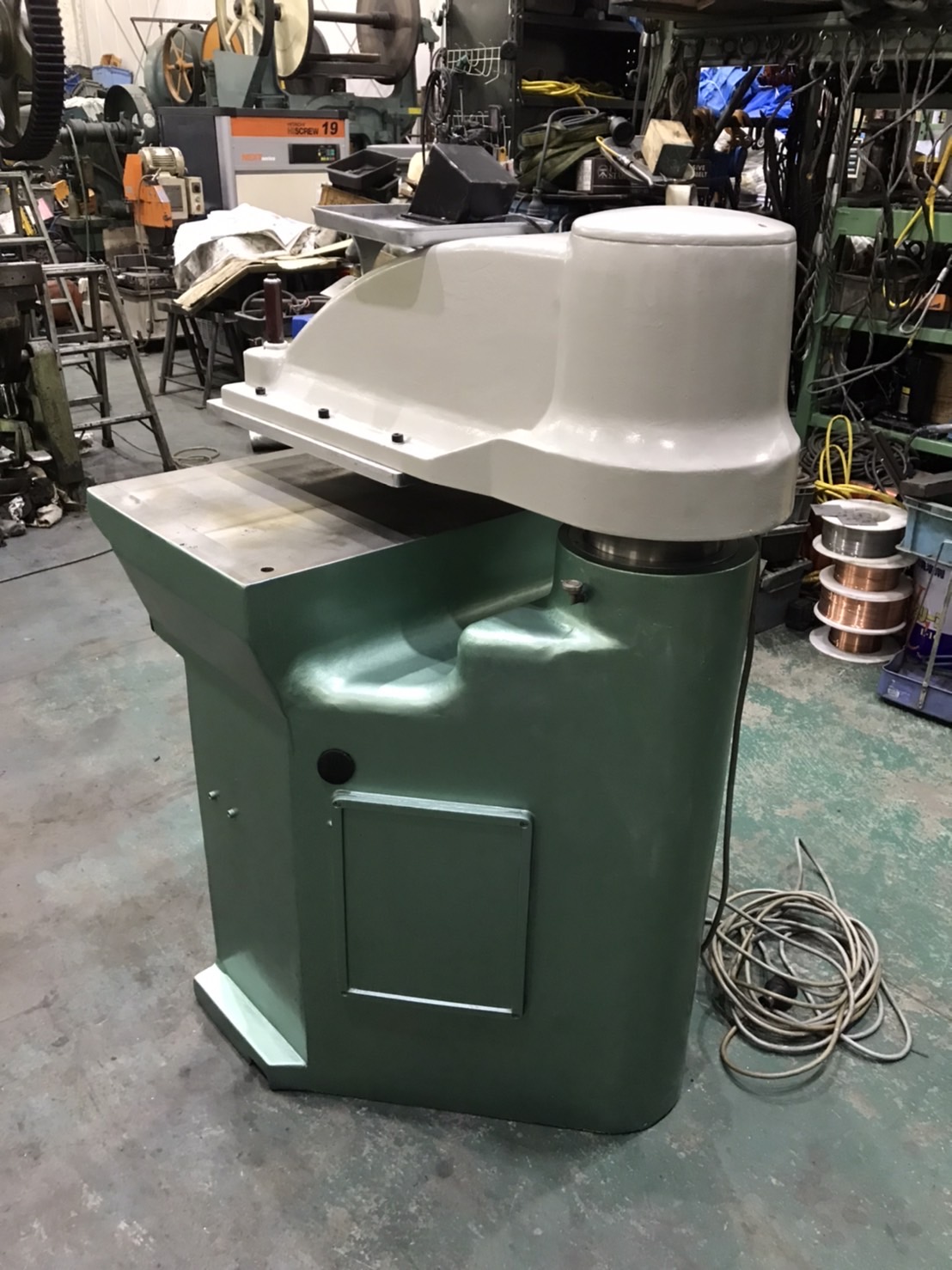 油圧式クリッカー 油圧式裁断機 (大石工業) 中古