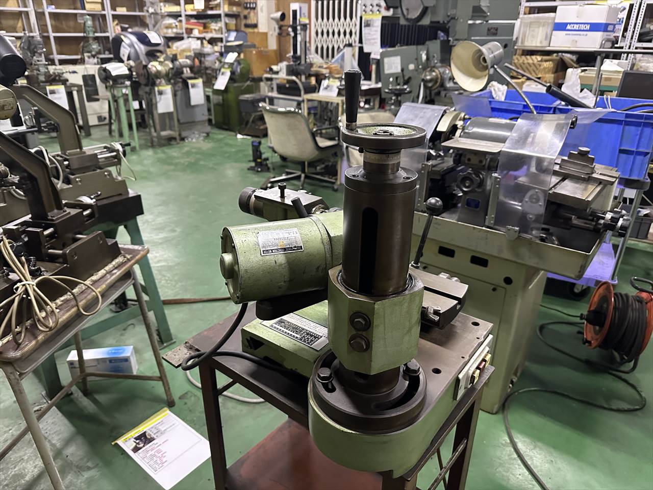 飯田鐵工所 工具研削盤 GT-200FC | マシンライフ 飯田鐵工所 工具研削盤 GT-200FC | マシンライフ