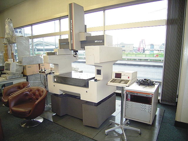 ミツトヨ 三次元測定機 FJ-704