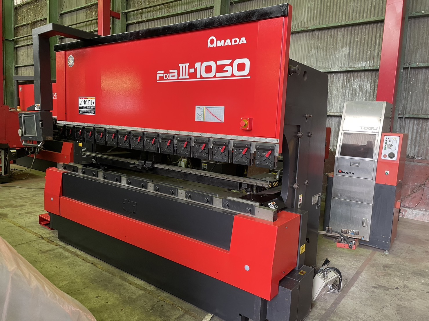 アマダ 3000mm油圧ベンダー FBDⅢ1030NT マシンライフ