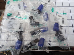  スピーカー用レセプタクルコネクター 新古品 