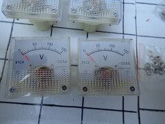   電圧メーター　 新古品 