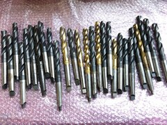 様々なメーカーやサイズがあります。 テーパーシャンクドリ1山 【テーパーシャンクドリ1山】様々なメーカーやサイズがあります。