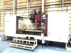 OKK 立形マシニングセンター VM900