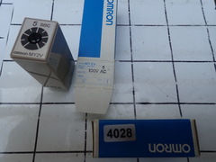 OMRON MY2Vディレりれータイマー　 新古品 