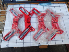  コーナークランプ　 新古品 