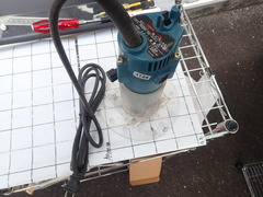 HOMETOOL 電気トリマー　 新古品 