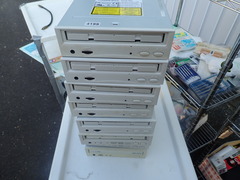  DVD/CD-RW ドライブ　 新古品 