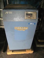 アネスト岩田 2.2kwコンプレッサー SLP-22C