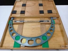 MITUTOYO｜ミツトヨ 外側マイクロメータ OM-525