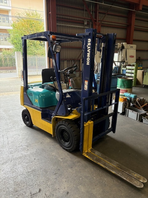 コマツ 2.5Tフォークリフト FG25-8 | マシンライフ