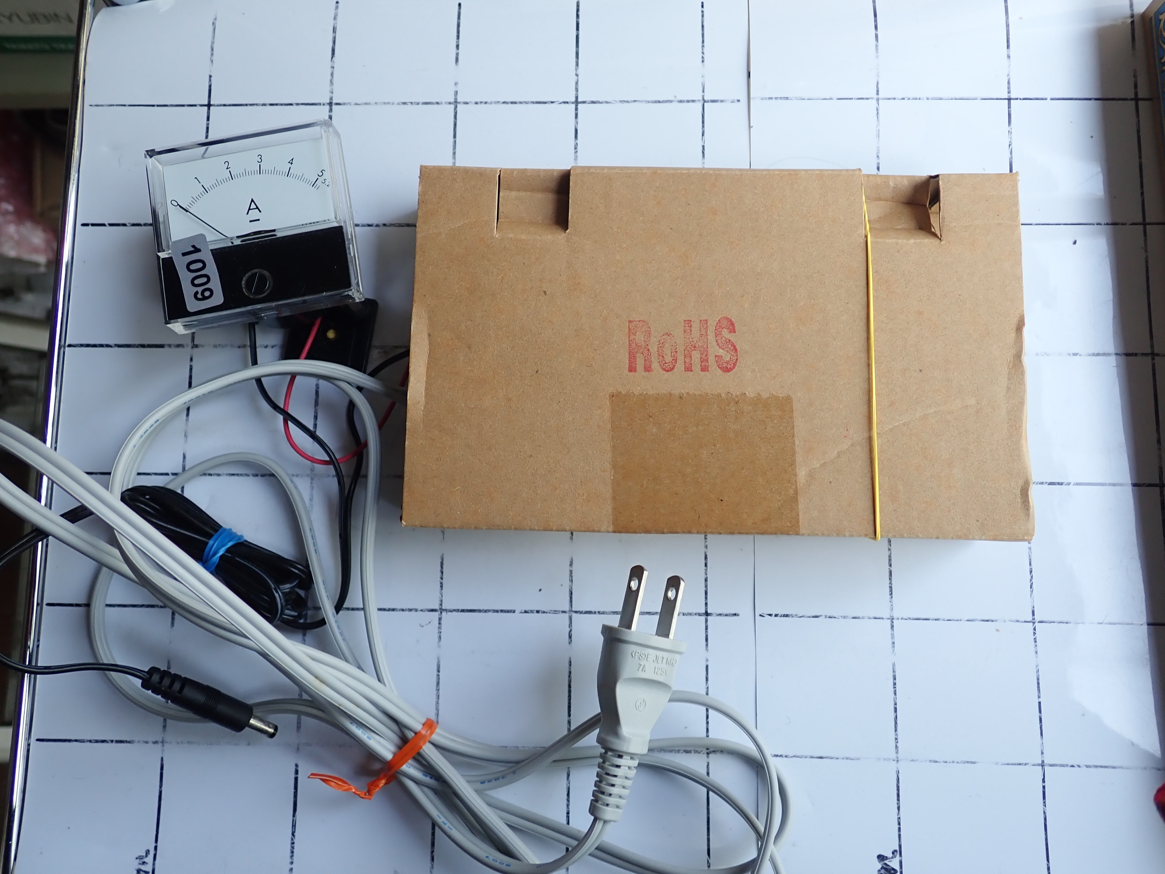  電源ユニット(電流計・2mコード　付)  新古品 