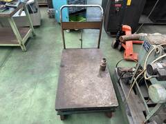 おくだ屋技研 リフトテーブル台車(手動) 550㎏