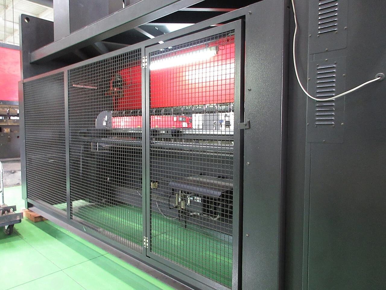 アマダ プレスブレーキ(ベンダー) HDS-2204NT