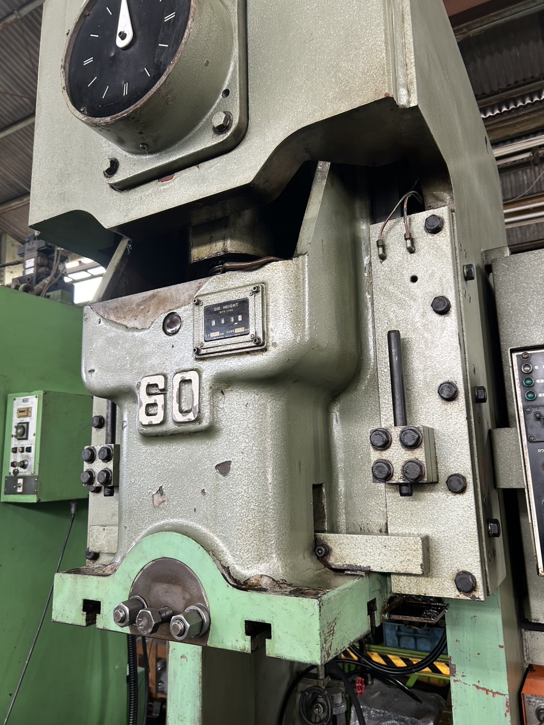 オートメ 60tプレス AC1-6N3