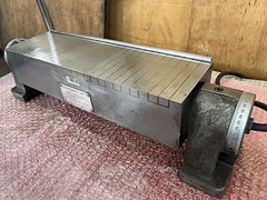 可傾形電磁チャック 110×380