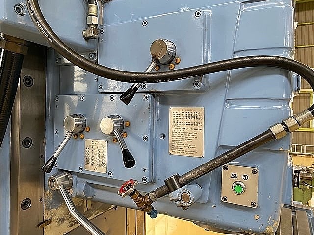 OKK ベット型フライス MH-5VJ