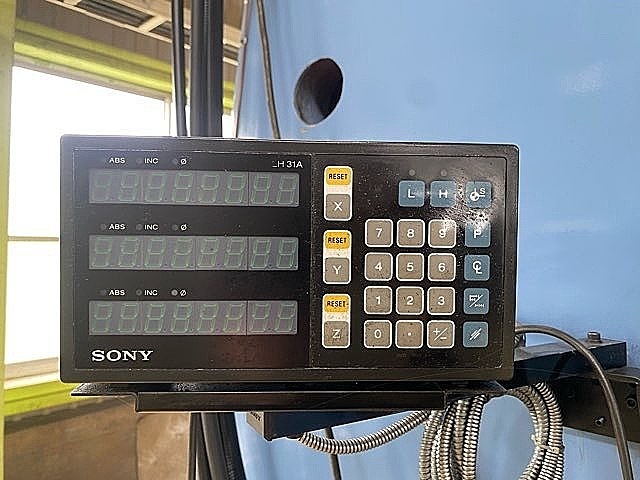 OKK ベット型フライス MH-5VJ