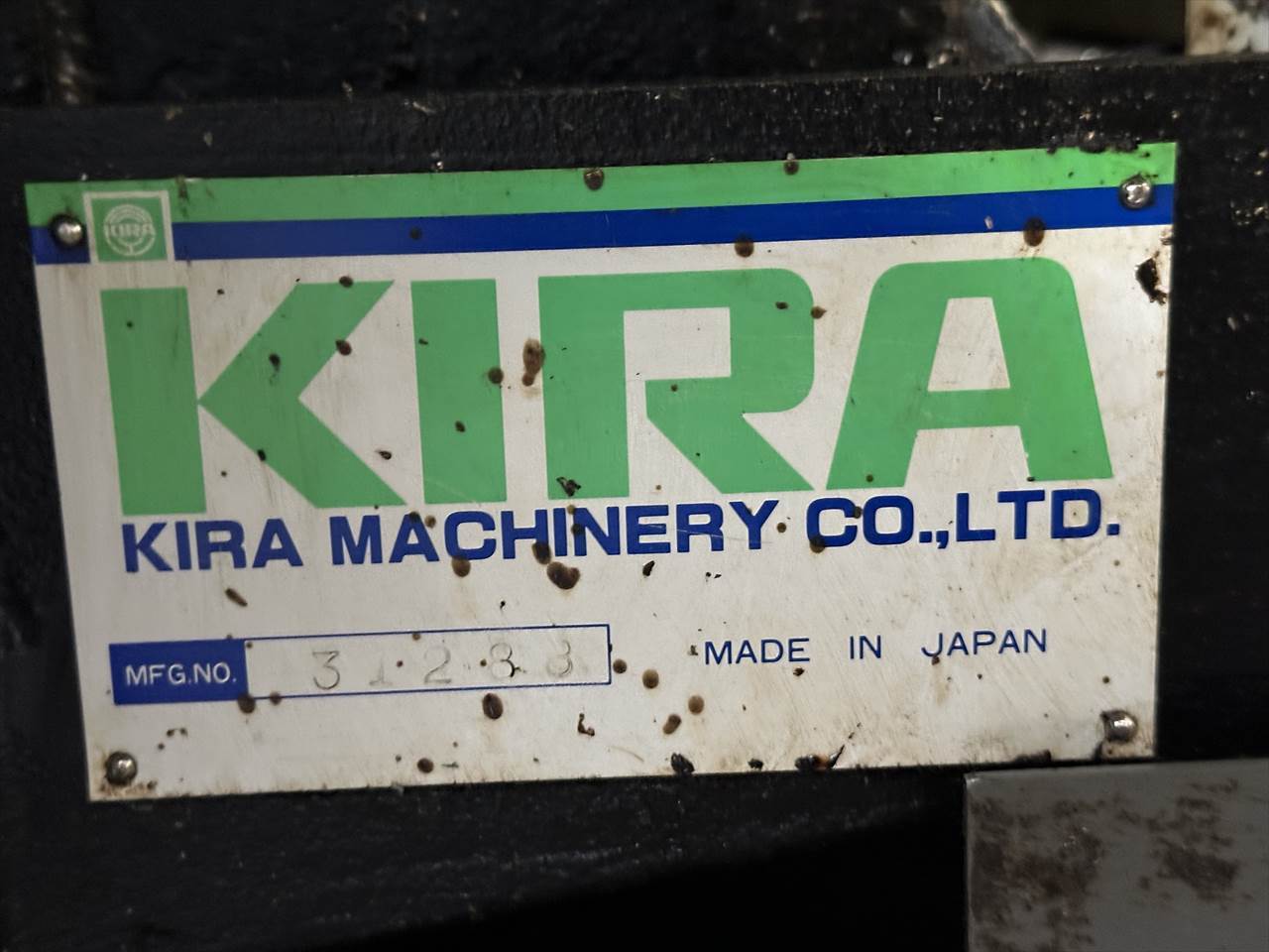 キラ 立型マシニングセンター(BT30型) VTC-30