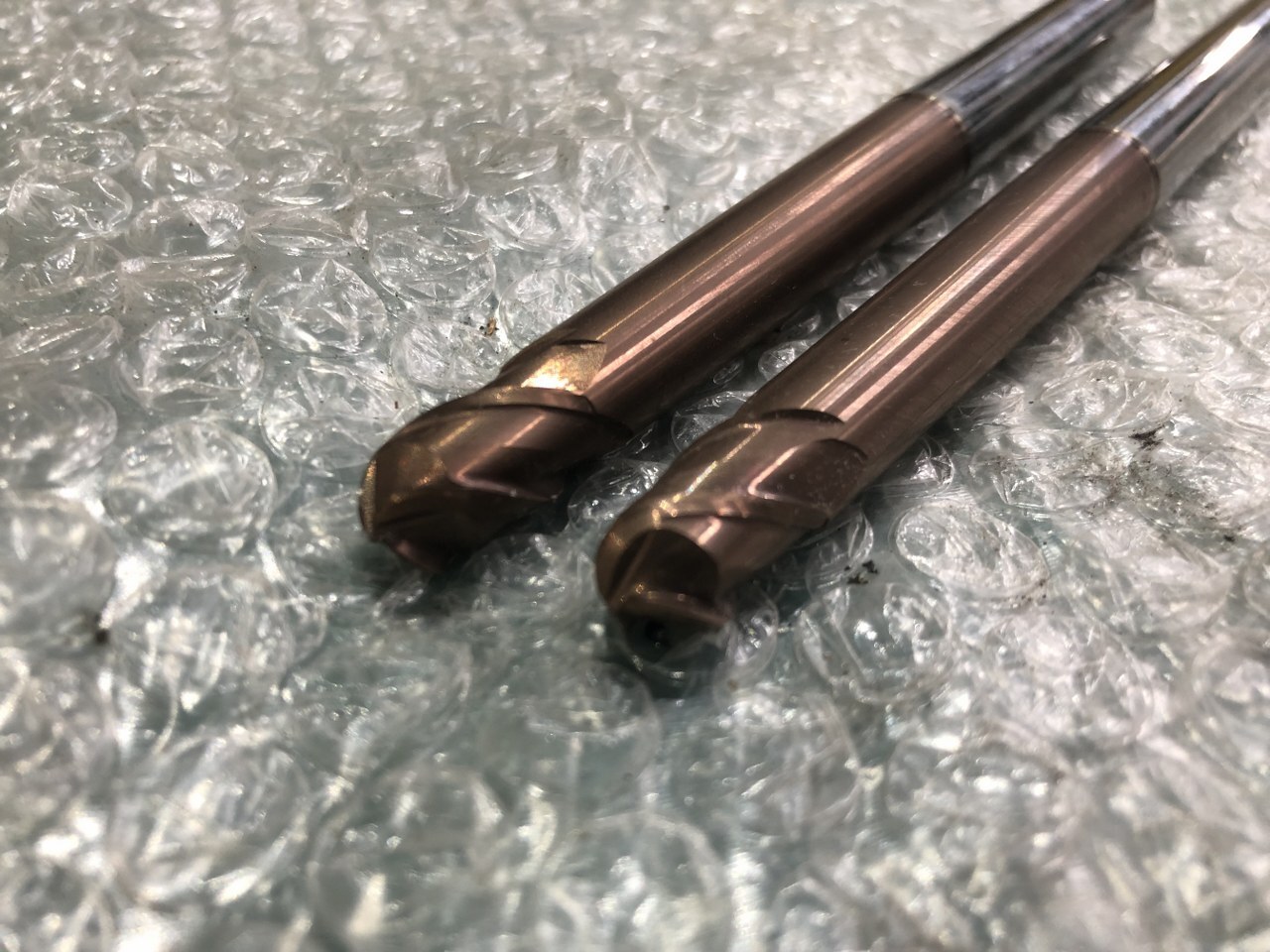 MITSUBISHI HITACHI TOOL エンドミル R5x75x0.9°（2本）