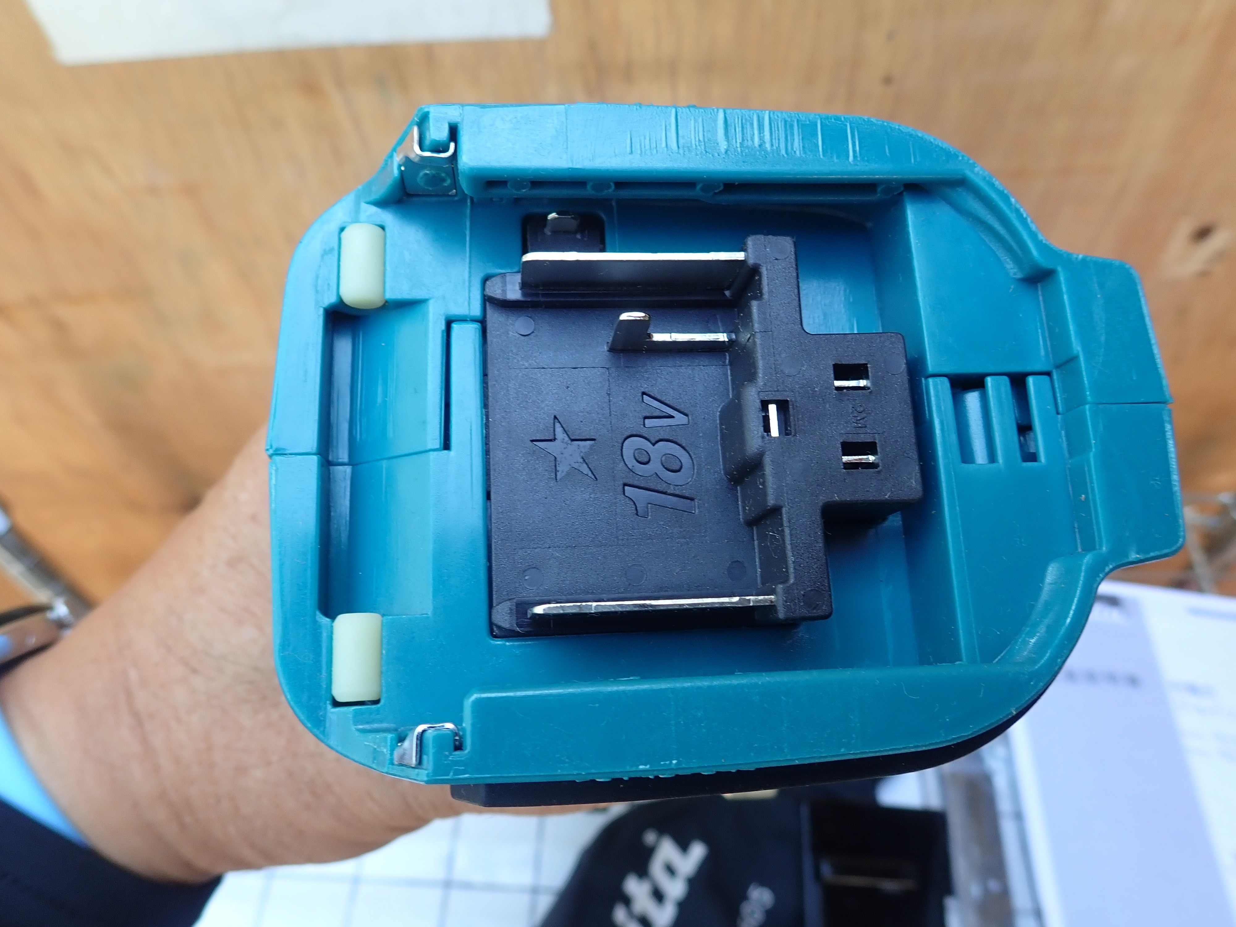 MAKITA 充電式　ジョイントカッター　18V　 新古品 MODEL::PJ180D