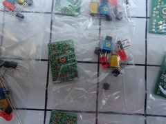  アリスのオペアンプで定電圧レギュレター　 新古品 