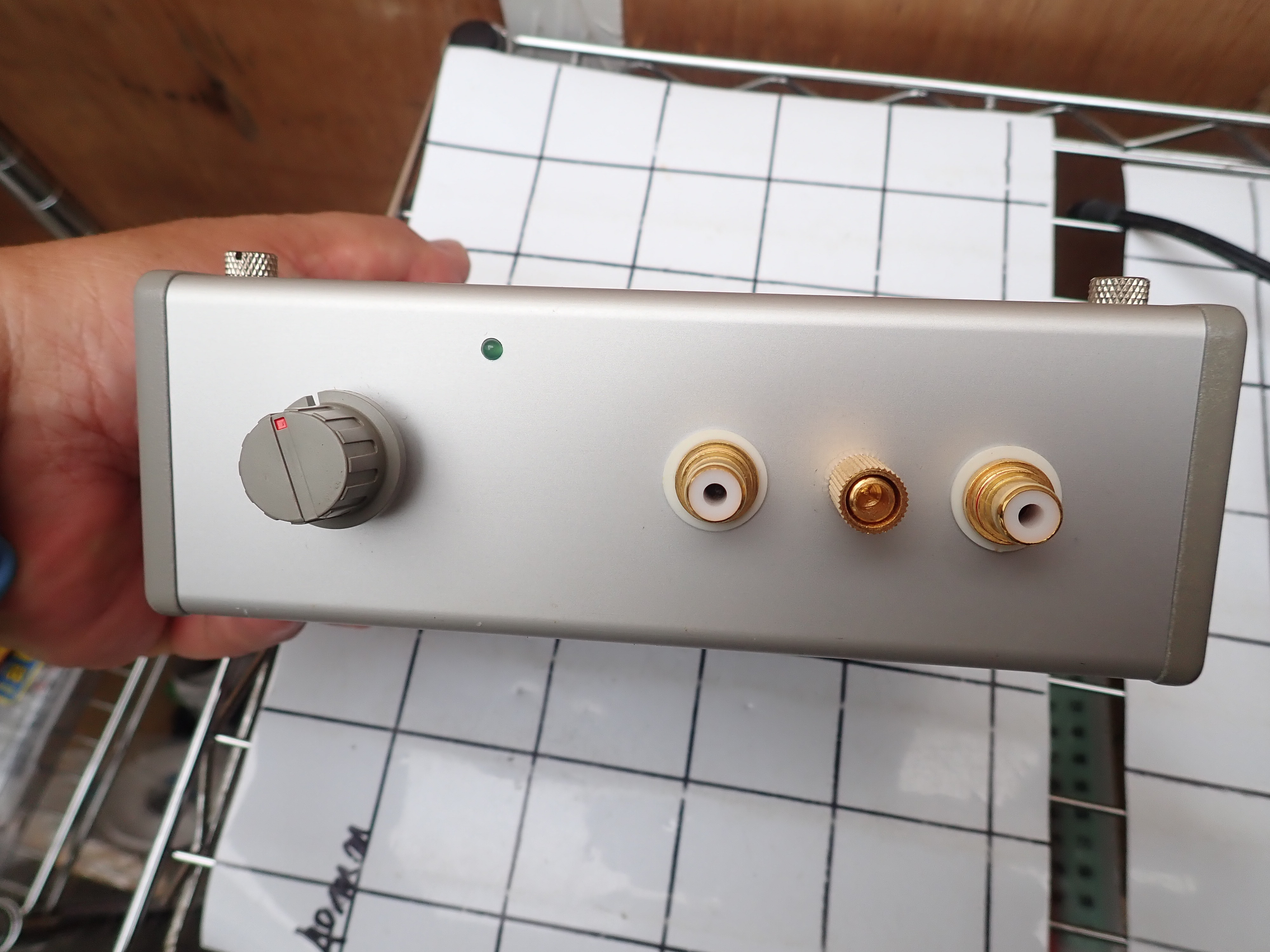  デシタルパワーアンプ　(コンバーターかも)　 新古品 