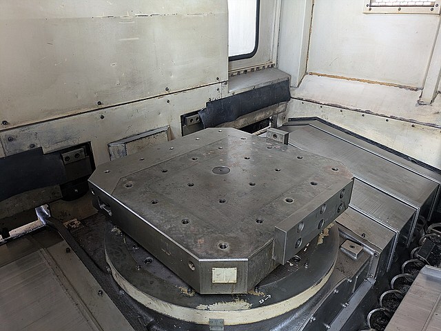 三井精機 横型マシニングセンター HU63