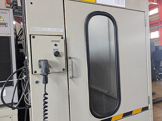 三井精機 横型マシニングセンター HU63