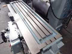 牧野フライス製作所 ラム形フライス盤 KGJP-55