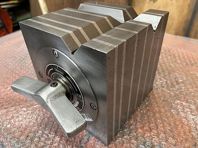 カネテック マグネット桝形ブロック KY-2