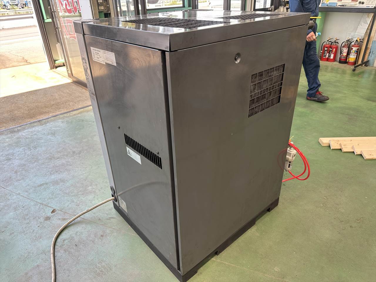 日立産機 コンプレッサー（スクリュー式） OSP-7.5M5ARN	