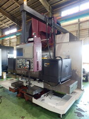 OKK 立形マシニングセンタ MCV560