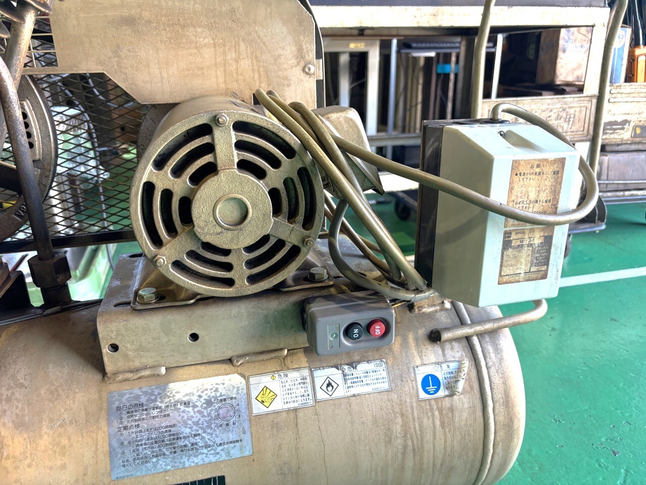 東芝 コンプレッサー SP106-22T7
