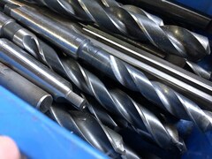 様々なメーカーやサイズがあります。 テーパーシャンクドリ1山 【テーパーシャンクドリ1山】様々なメーカーやサイズがあります。
