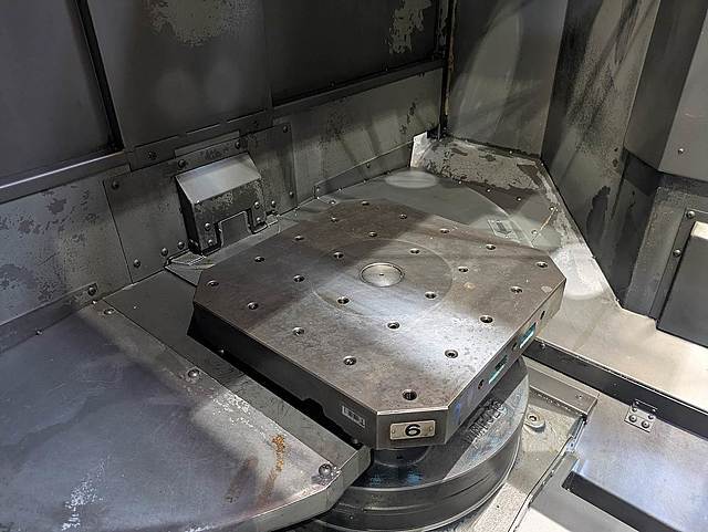 牧野フライス製作所 横型マシニングセンター a51