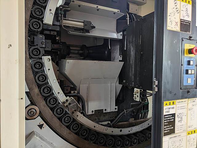 牧野フライス製作所 横型マシニングセンター a51