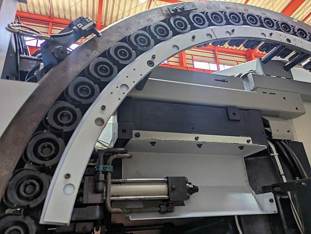 牧野フライス製作所 横型マシニングセンター a51