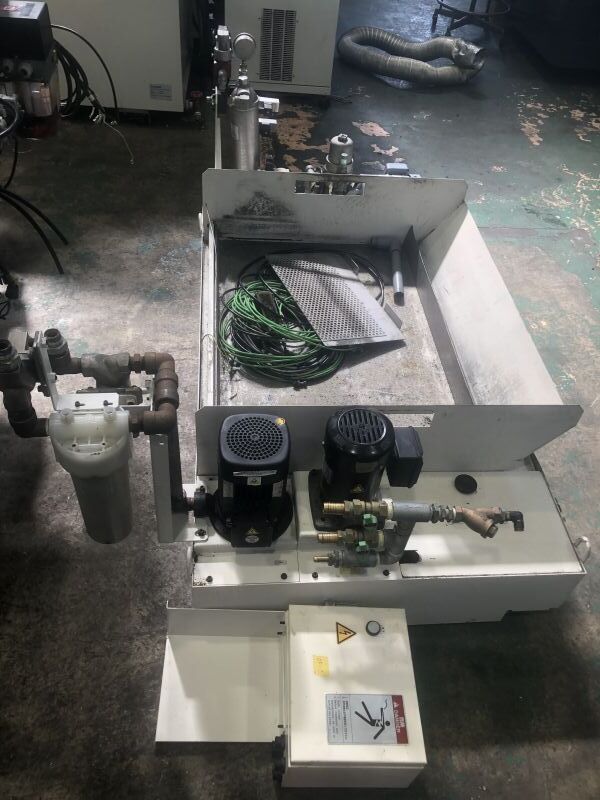 FANUC ROBODRILLマシニングセンター α-14LiB5ADV