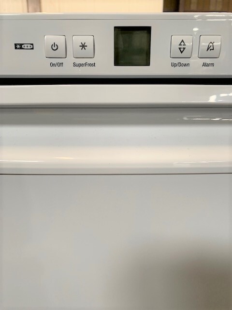 日本フリーザー 小型フリーザー GX-823HC