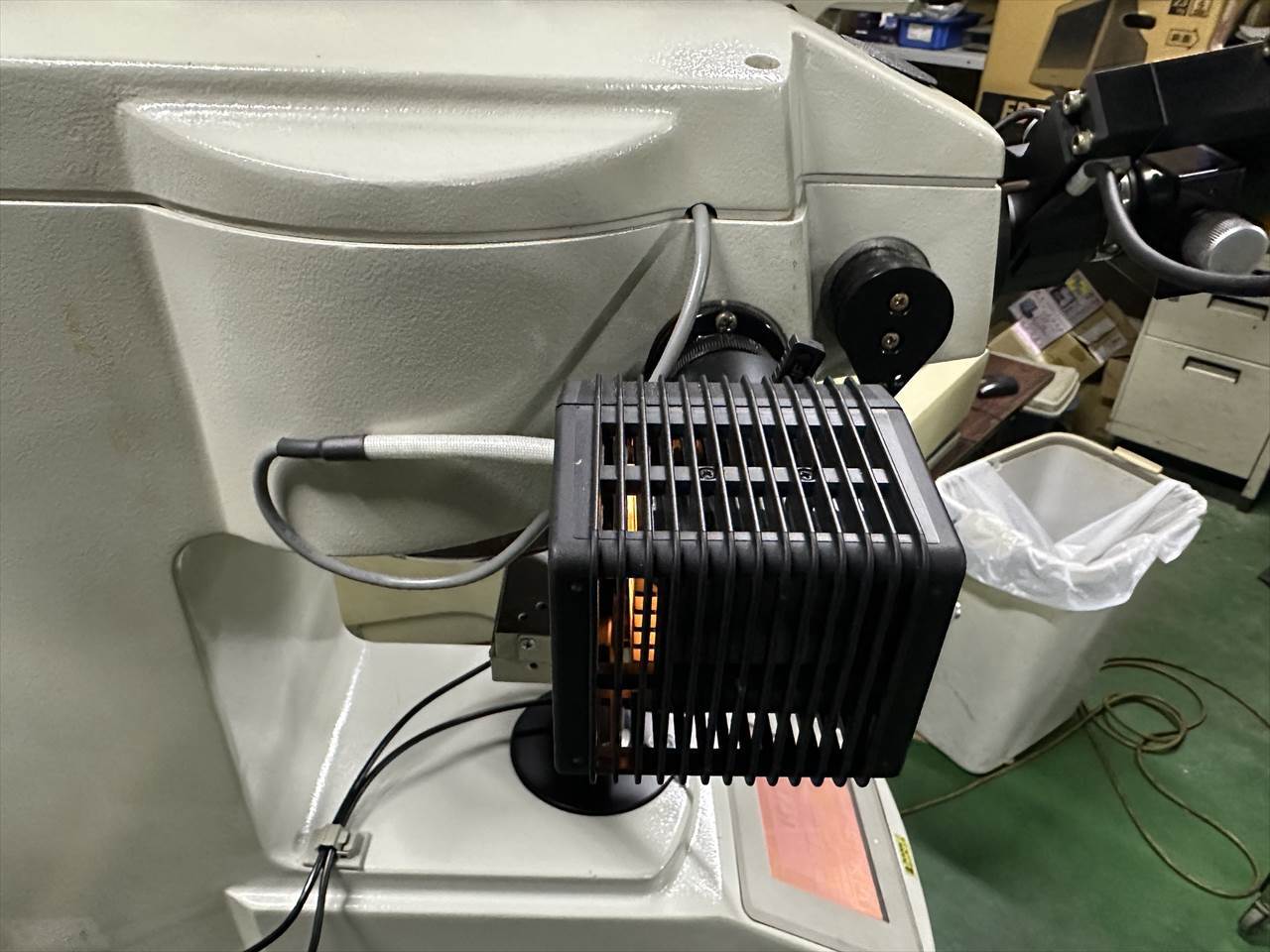 ミツトヨ 硬さ試験機 HM-211-TV-P