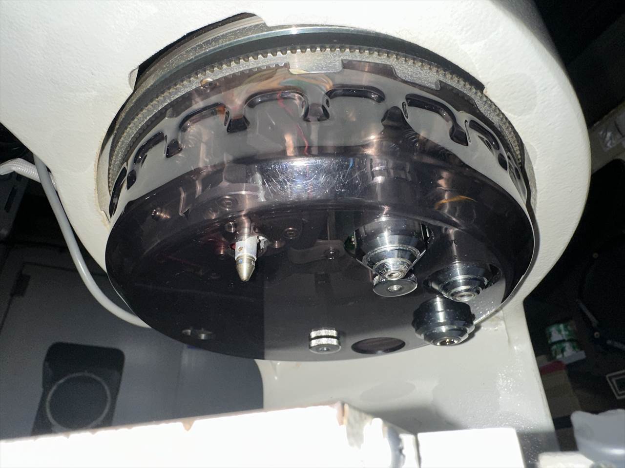 ミツトヨ 硬さ試験機 HM-211-TV-P