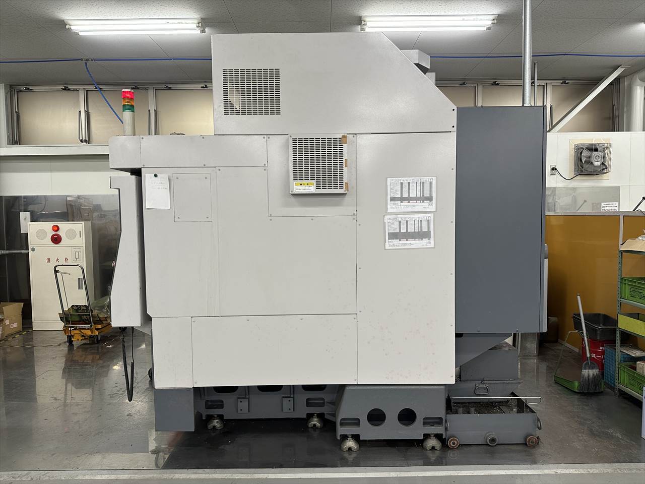 オークマ 立型マシニングセンター(BT40型) MB-46VA