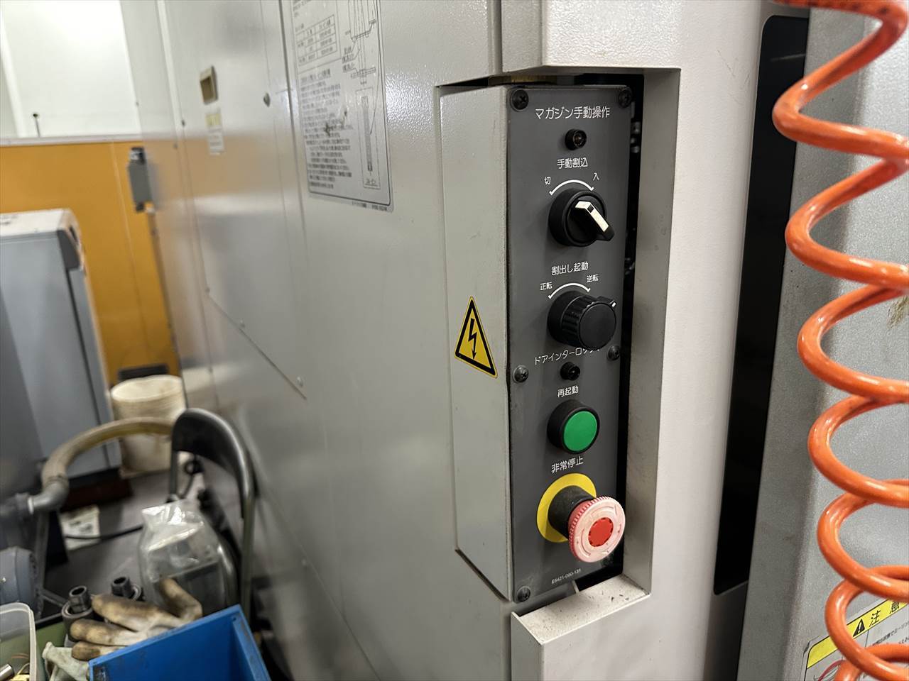 オークマ 立型マシニングセンター(BT40型) MB-46VA