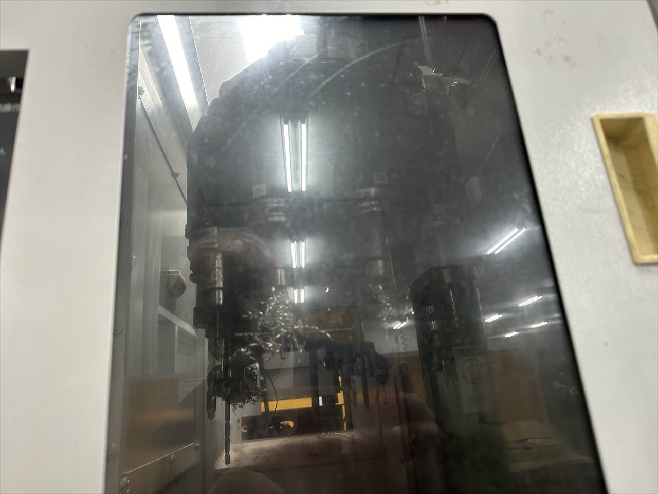 オークマ 立型マシニングセンター(BT40型) MB-46VA