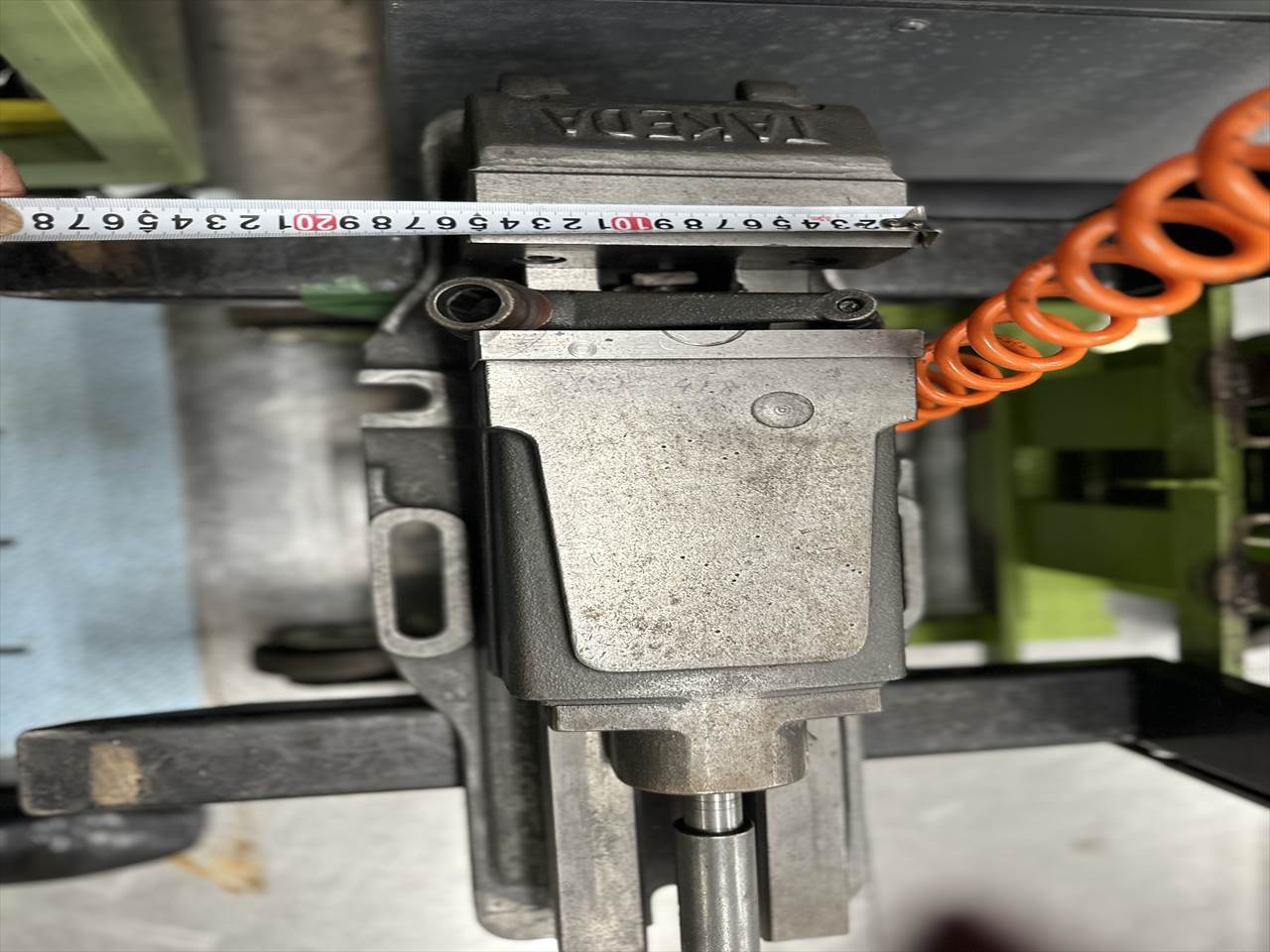 オークマ 立型マシニングセンター(BT40型) MB-46VA