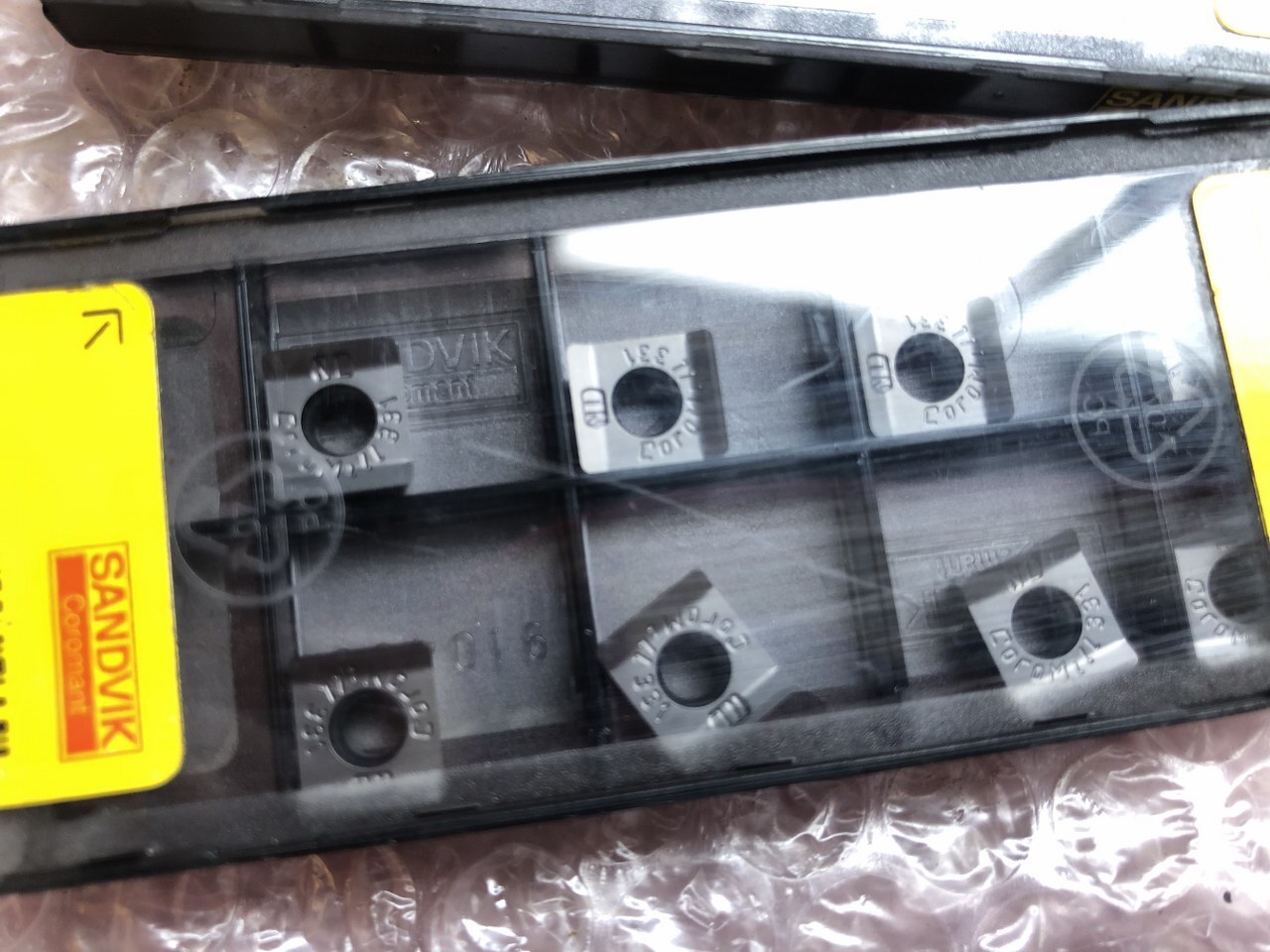 SANDVIK チップ2箱 【チップ2箱】N3331.1A-08 45 08H-NLH10