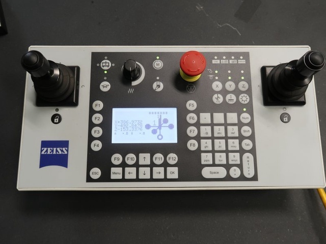 東京精密 ＣＮＣ三次元測定機 XYZAX AXCEL 9106 PH C6
