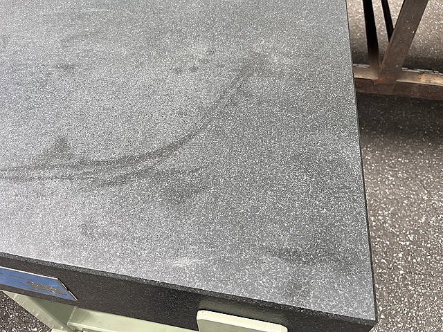  石定盤 